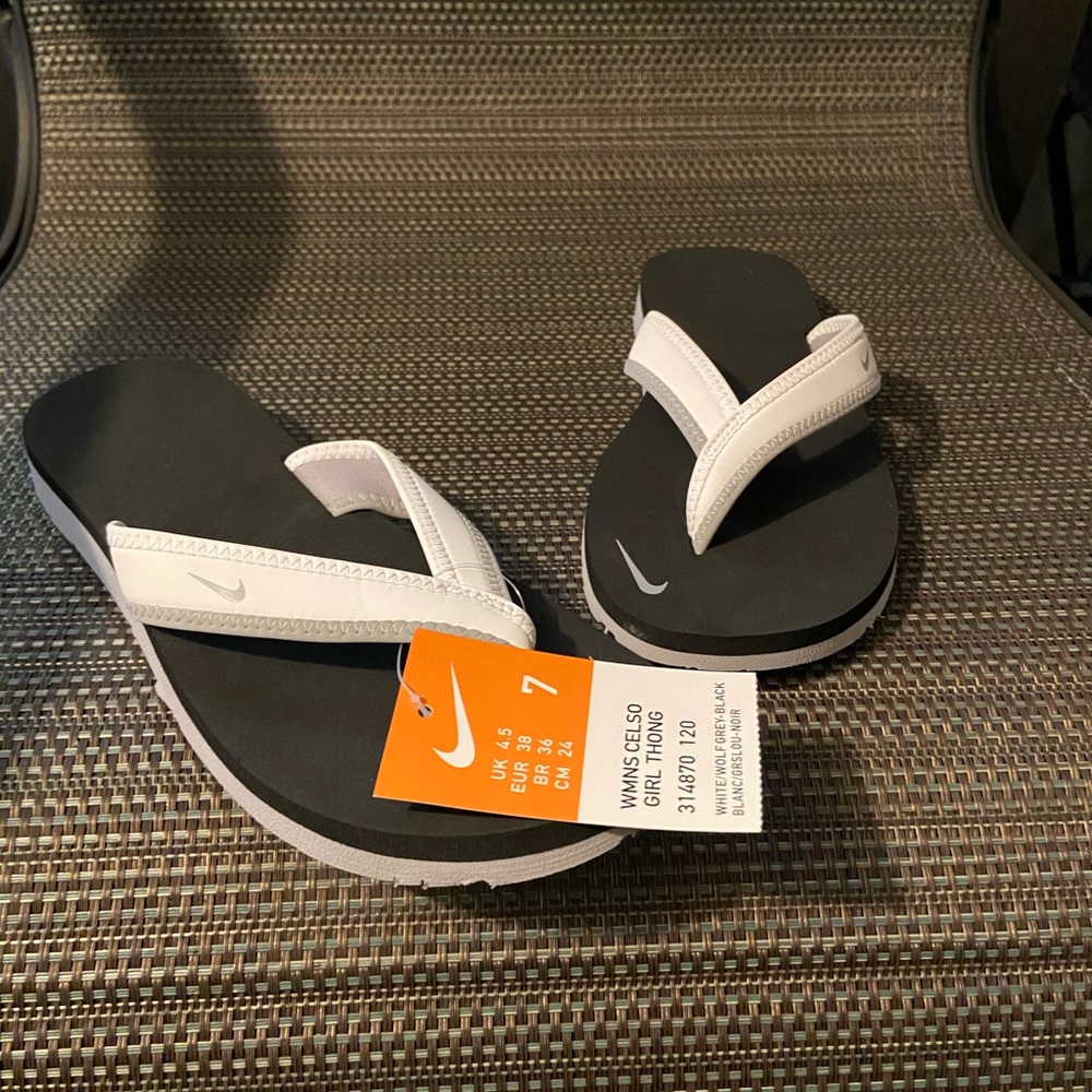 NWT in box - Nike Thong Sandals